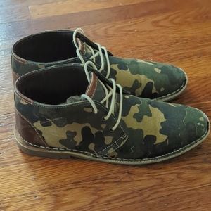 Men's Steven Madden Halloway 905 Camoflage Size 9 Ankle Boots